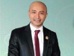 Ketua KPU Minut, Hendra Lumanauw.