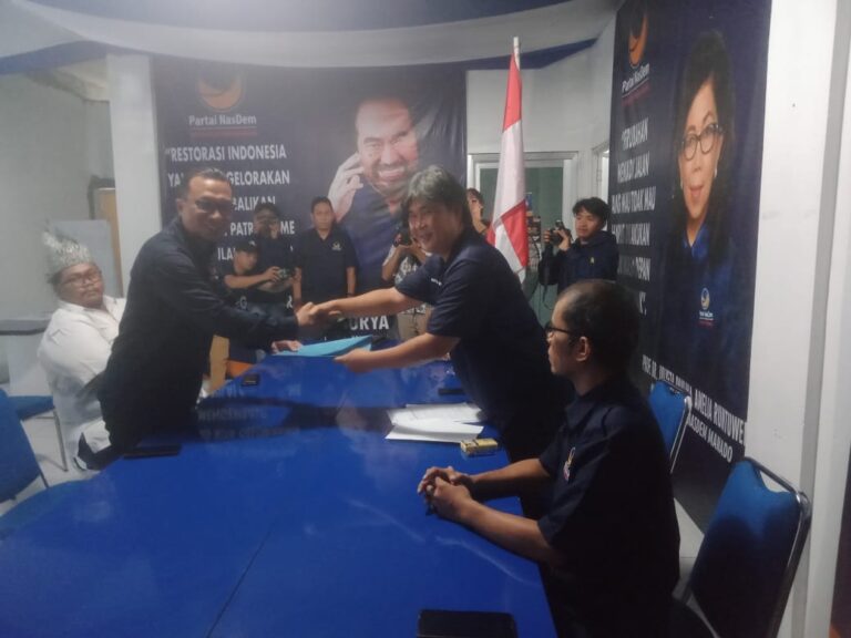 Berkas Lengkap, Adrey Laikun Resmi Diterima Daftar Balon Wawali Manado di Partai NasDem