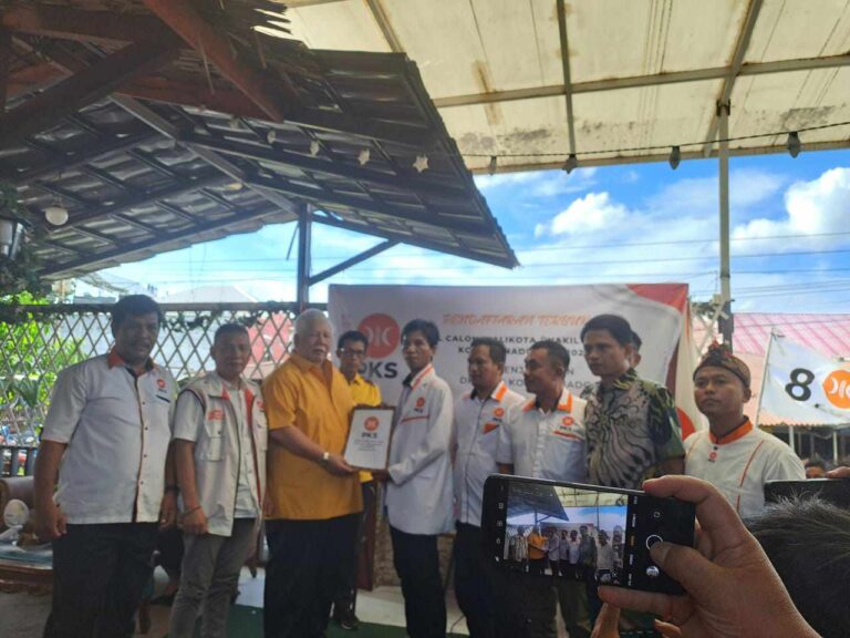 Diterima Daftar Balon Walikota di 4 Parpol, Imba : Siapa Saja Bisa Berpasangan Dengan Saya, Rakyat Senang Saya Juga Senang
