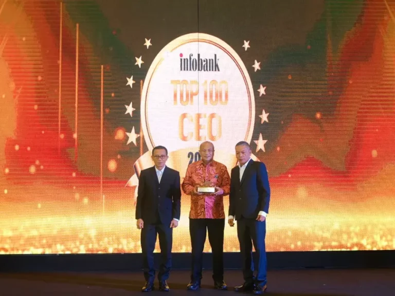 berita-bank-sulutgo-raih-penghargaan-di-acara-top-100-ceo-and-the-200-future-leaders-forum-2024-1930-l